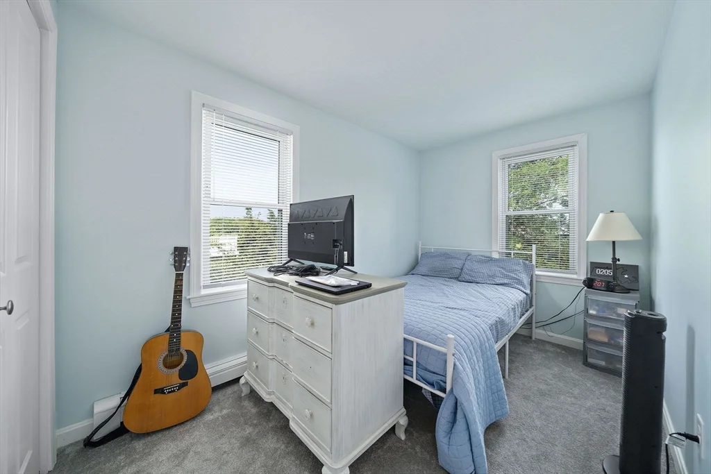 3 bed, 1 bath apartment for rent at 74 Cherry St, Brant Rock — photo 20 of 33