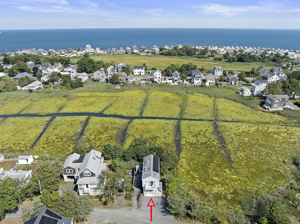 3 bed, 1 bath apartment for rent at 74 Cherry St, Brant Rock — photo 2 of 33