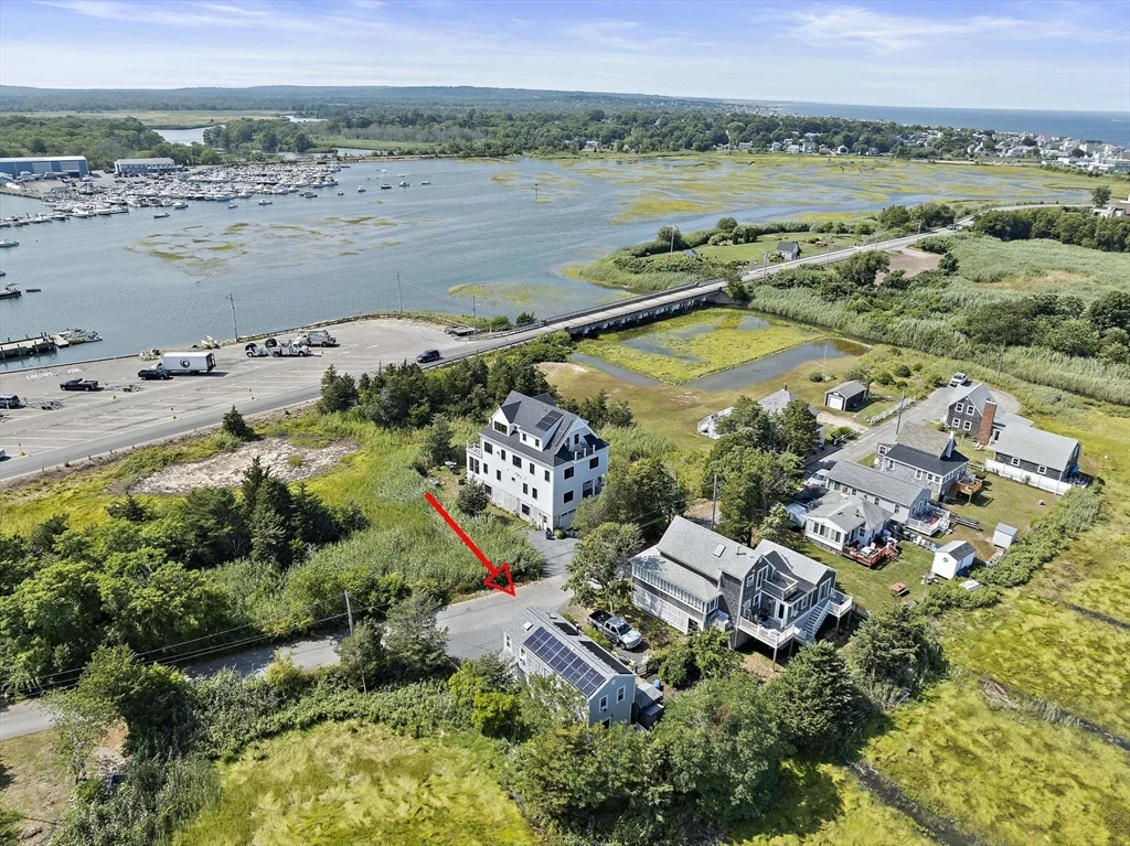 3 bed, 1 bath apartment for rent at 74 Cherry St, Brant Rock — photo 29 of 33