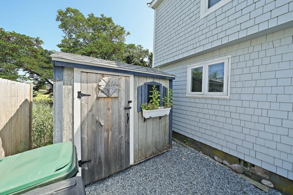 3 bed, 1 bath apartment for rent at 74 Cherry St, Brant Rock — photo 26 of 33