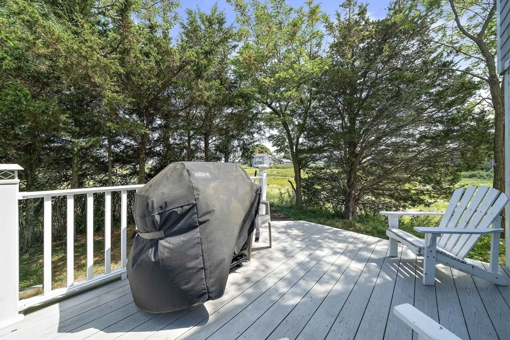 3 bed, 1 bath apartment for rent at 74 Cherry St, Brant Rock — photo 23 of 33