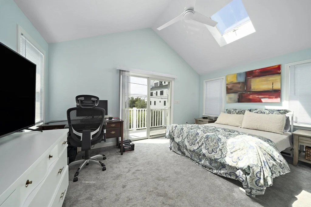 3 bed, 1 bath apartment for rent at 74 Cherry St, Brant Rock — photo 15 of 33