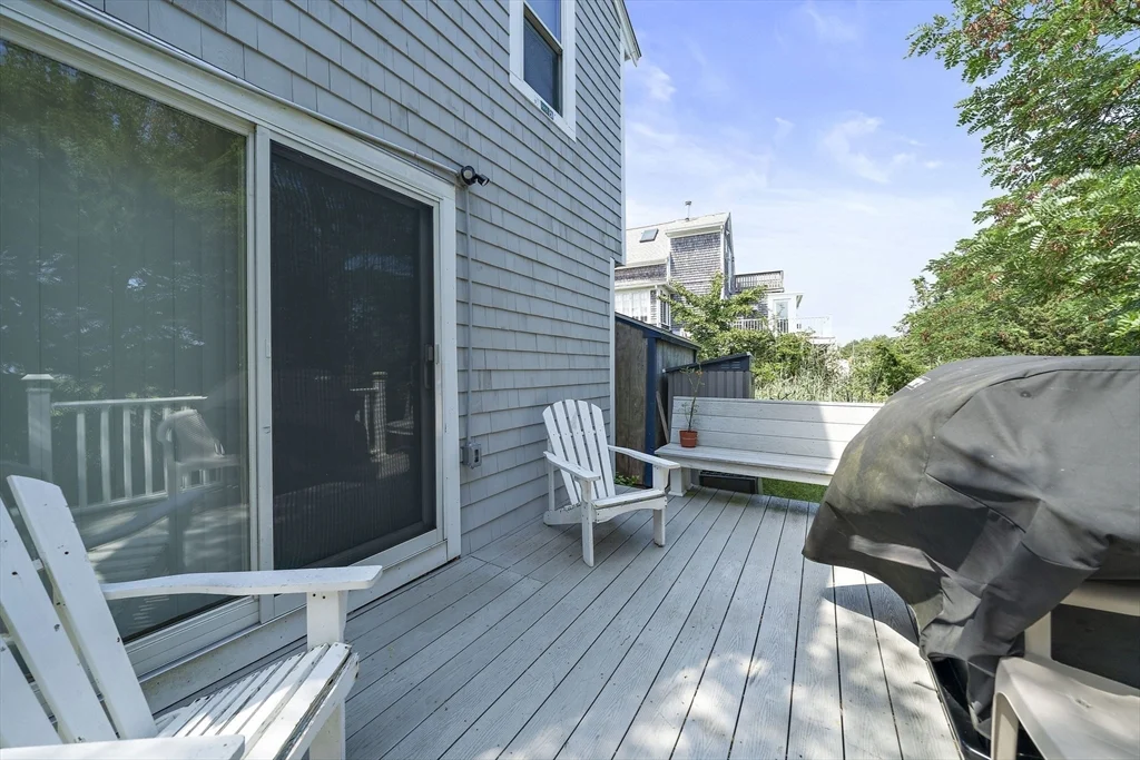 3 bed, 1 bath apartment for rent at 74 Cherry St, Brant Rock — photo 22 of 33