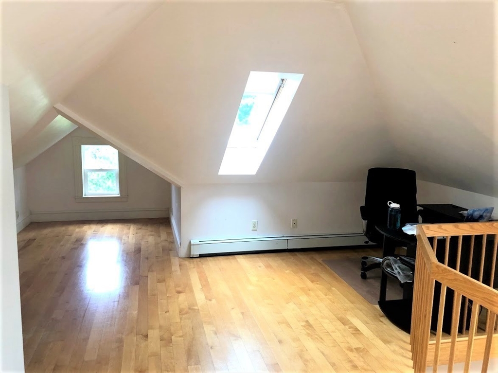 4 bed, 2 bath apartment for rent at 74 Chestnut St Unit 3, Brookline — photo 4 of 9