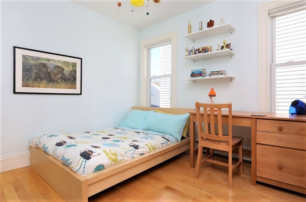 4 bed, 2 bath apartment for rent at 74 Chestnut St Unit 3, Brookline — photo 7 of 9