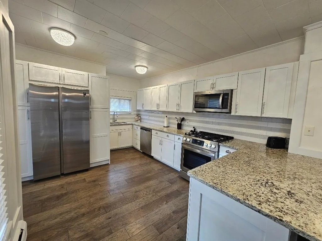 3 bed, 1 bath apartment for rent at 74 Common St Unit 1, Barre — photo 8 of 37