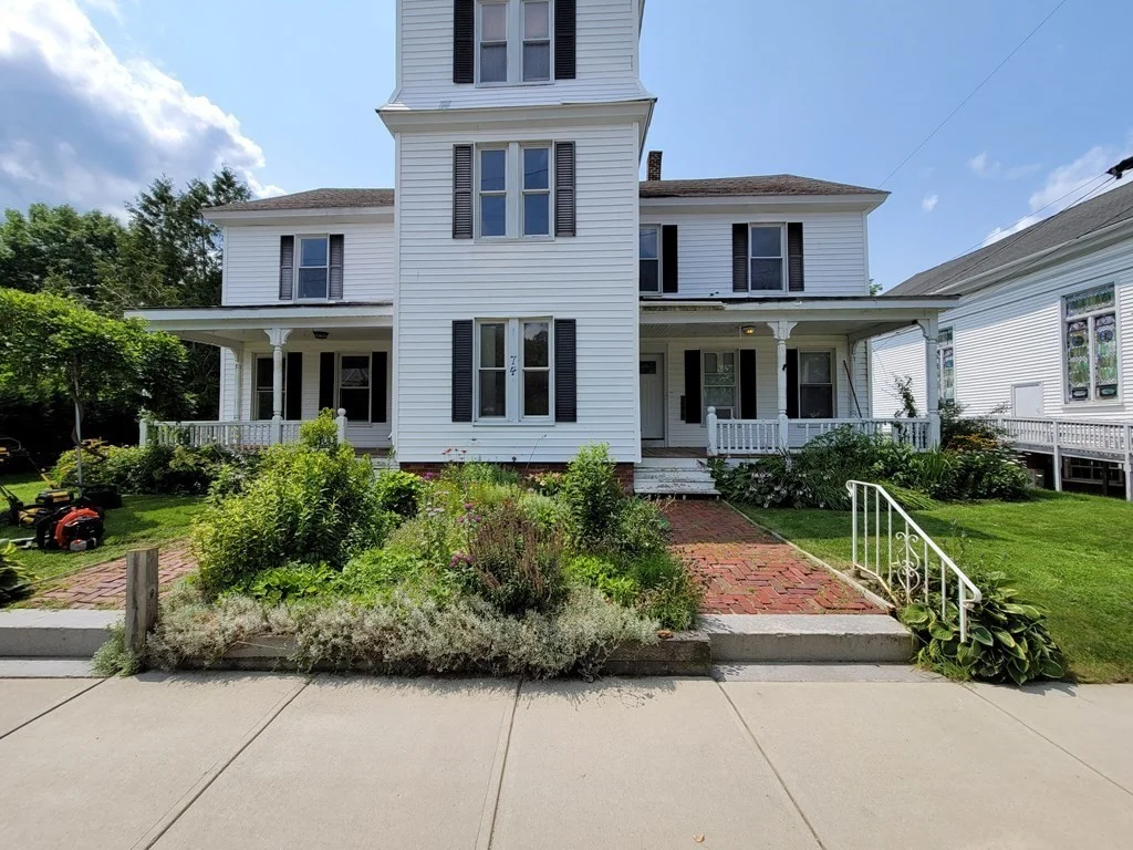 3 bed, 1 bath apartment for rent at 74 Common St Unit 1, Barre