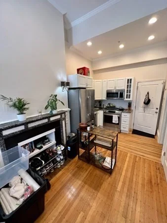 1 bed, 1 bath apartment for rent at 74 Commonwealth Ave Unit 4, Back Bay — photo 4 of 7