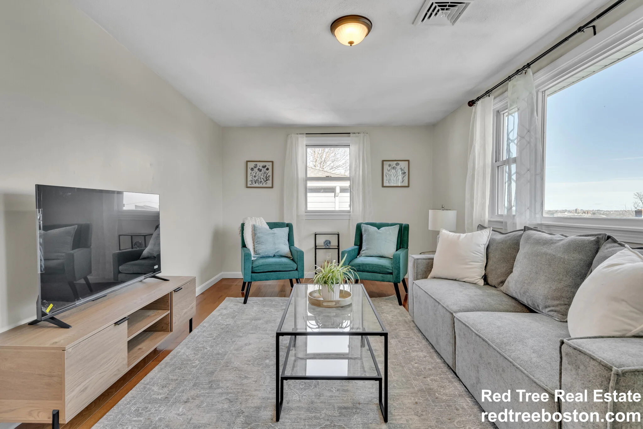 3 bed, 1 bath apartment for rent at 74 Dunboy St Unit 2, Brighton — photo 2 of 31
