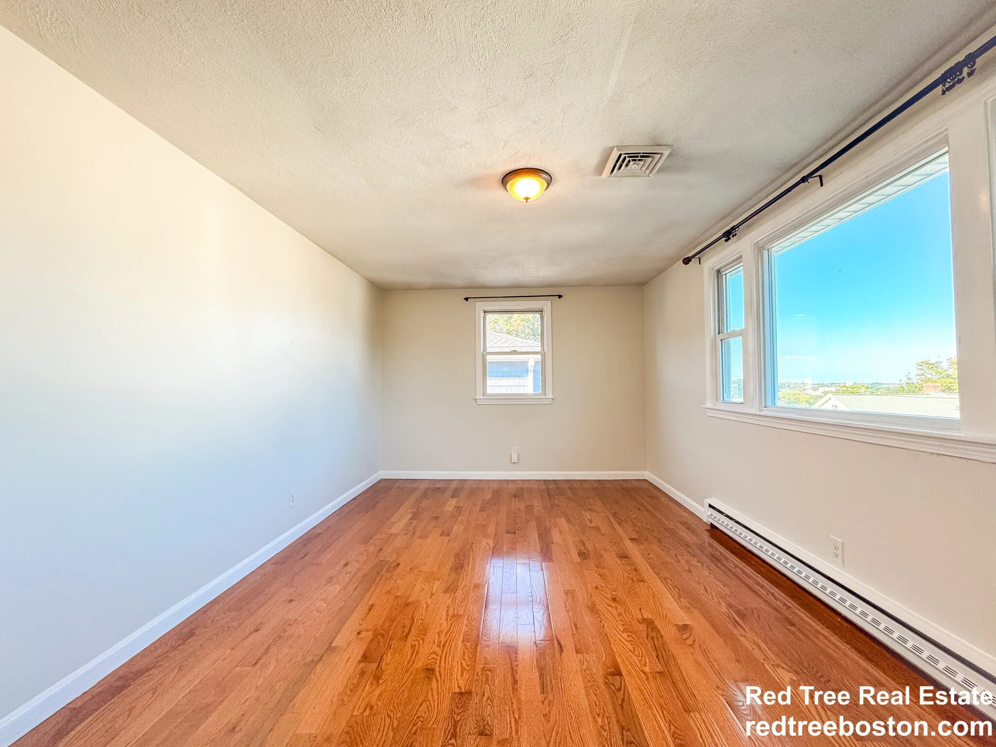 2 bed, 1 bath apartment for rent at 74 Dunboy St Unit 2 COPY, Brighton — photo 3 of 24