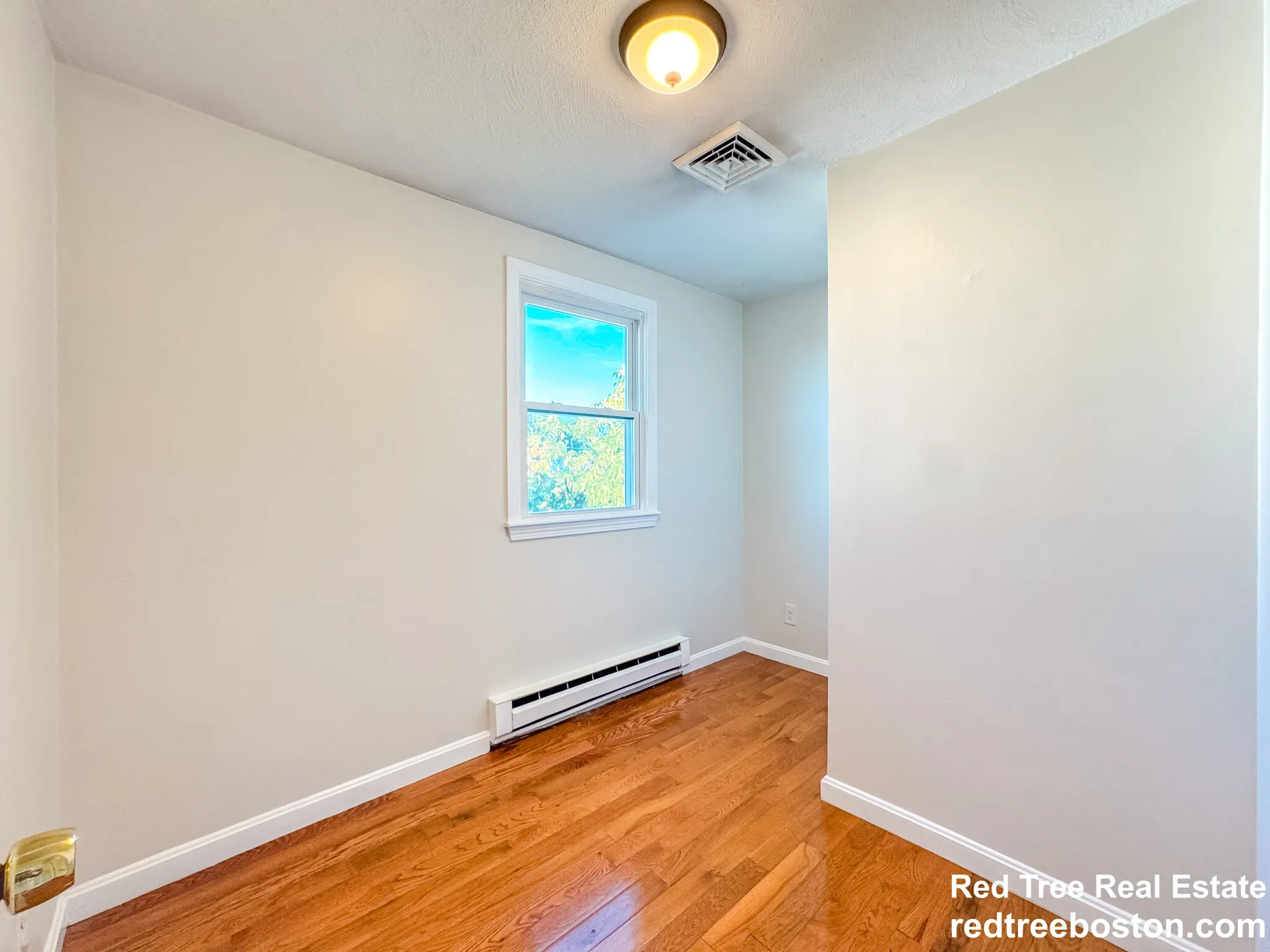 3 bed, 1 bath apartment for rent at 74 Dunboy St Unit 2A, Brighton — photo 8 of 24