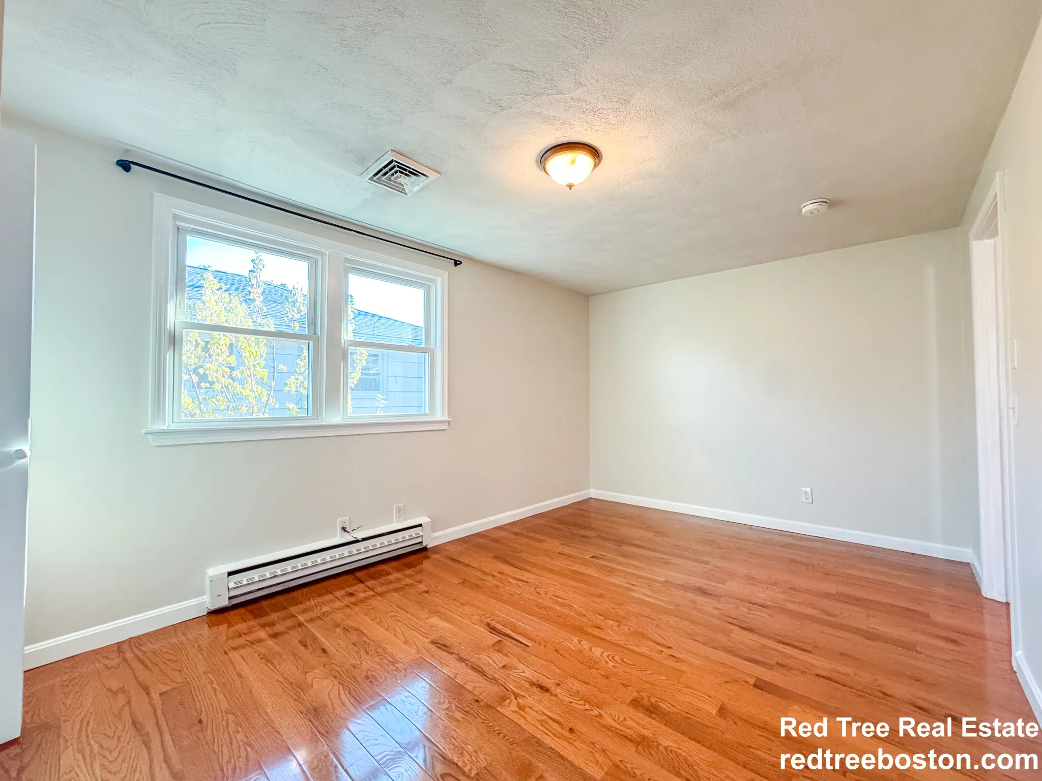 3 bed, 1 bath apartment for rent at 74 Dunboy St Unit 2A, Brighton — photo 11 of 24