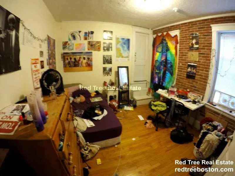 3 bed, 1 bath apartment for rent at 74 Egmont St Unit 2, North Brookline — photo 13 of 20