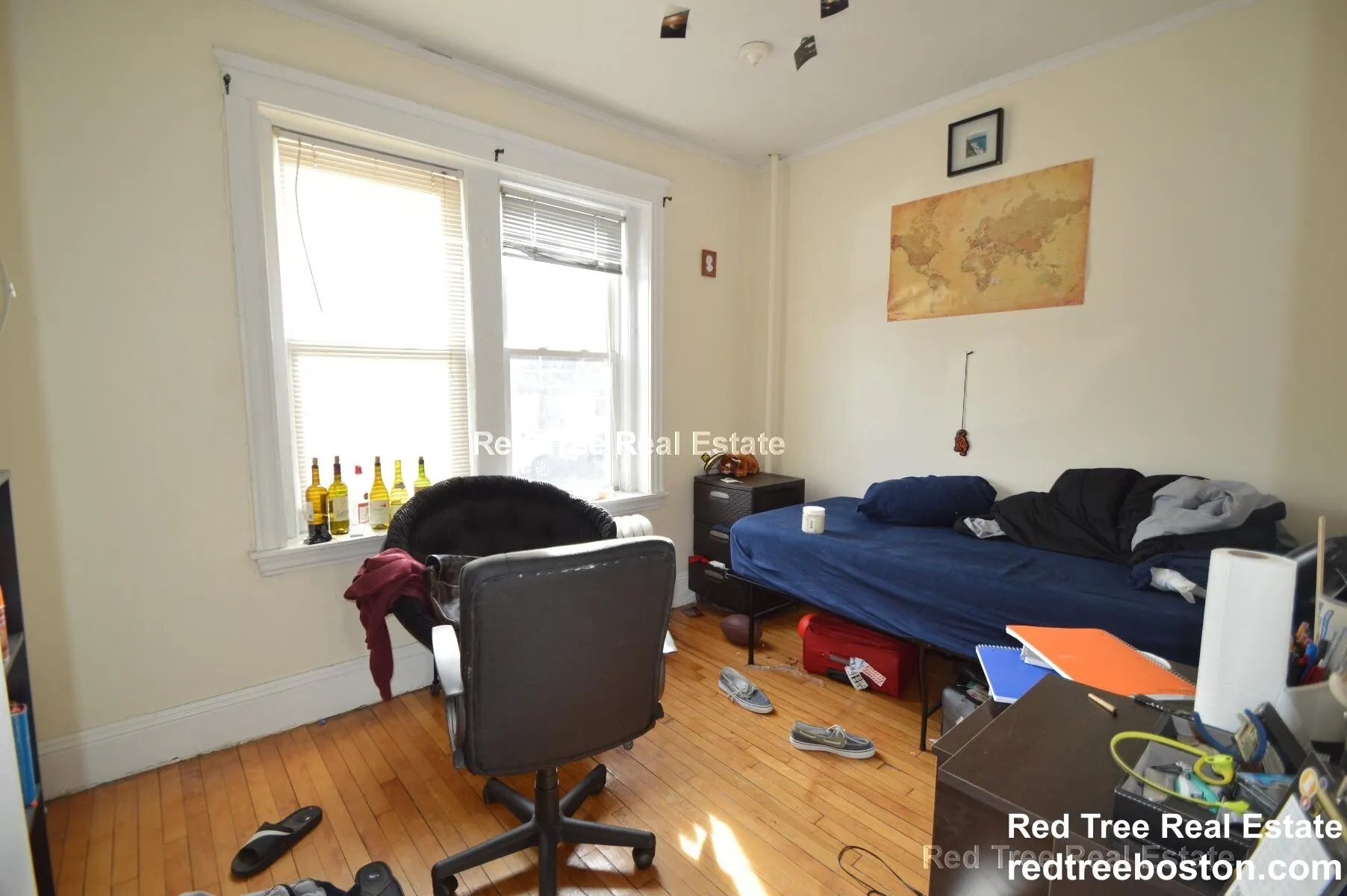3 bed, 1 bath apartment for rent at 74 Egmont St Unit 2, North Brookline — photo 4 of 20