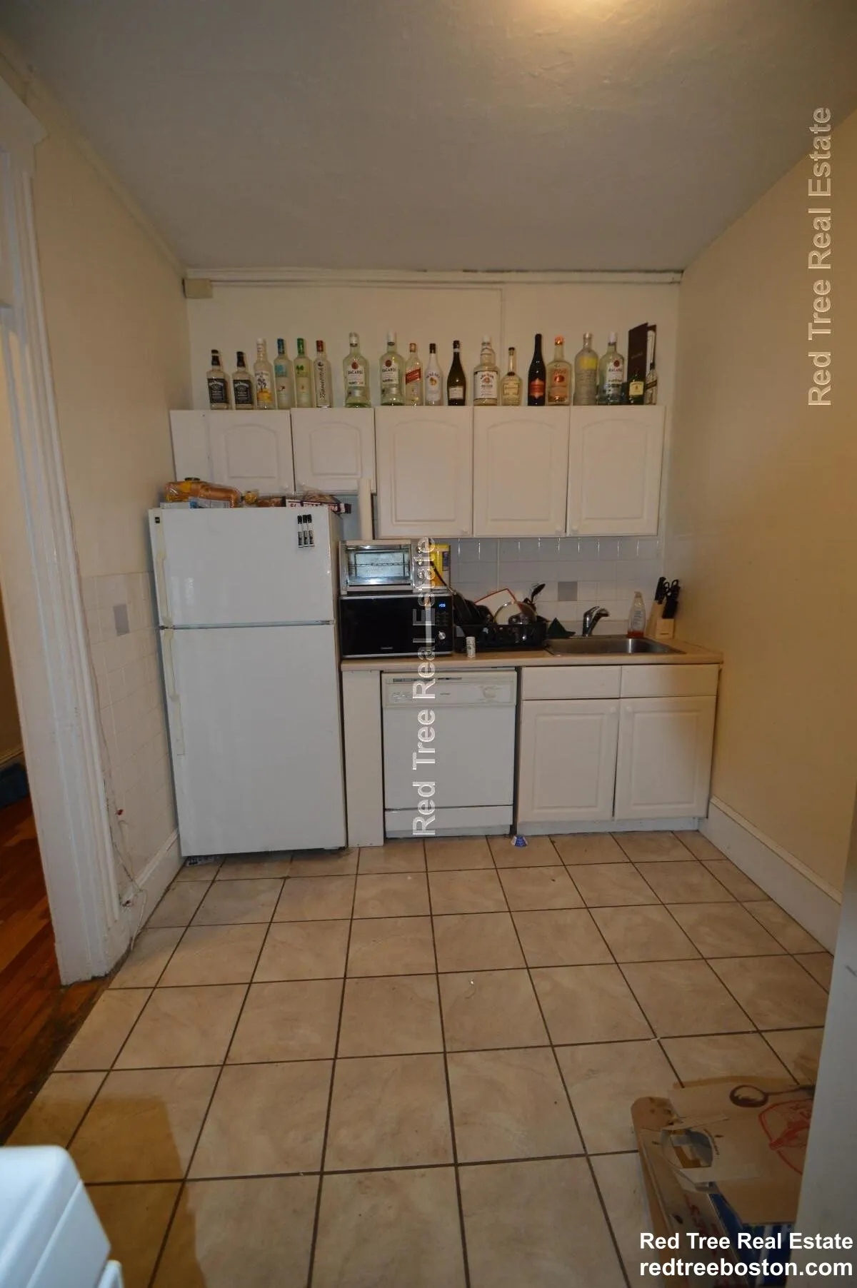 3 bed, 1 bath apartment for rent at 74 Egmont St Unit 2, North Brookline — photo 18 of 20