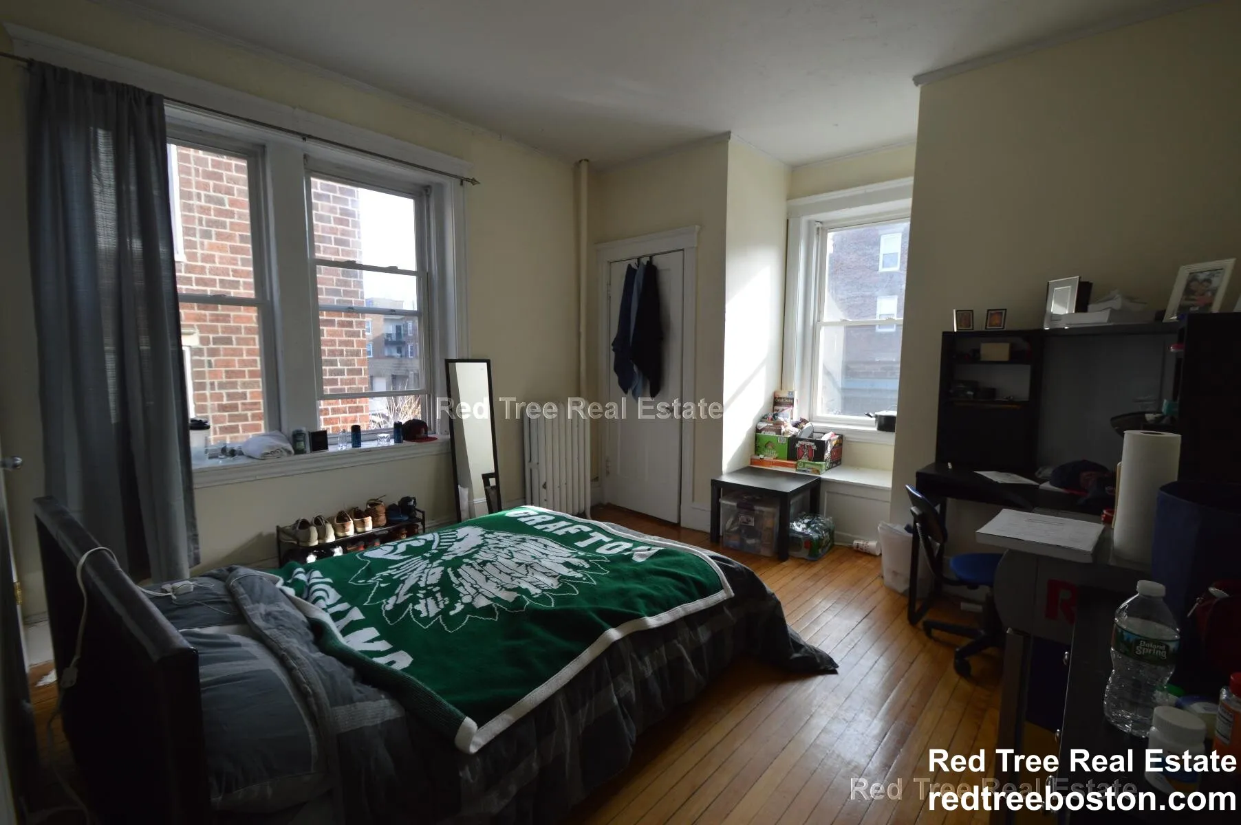 3 bed, 1 bath apartment for rent at 74 Egmont St Unit 2, North Brookline — photo 5 of 20