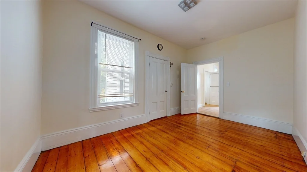 2 bed, 1 bath apartment for rent at 74 Fairbanks St Unit 1, Oak Square — photo 16 of 18
