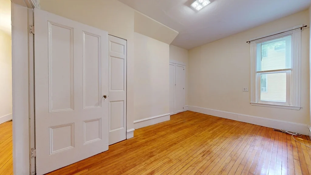2 bed, 1 bath apartment for rent at 74 Fairbanks St Unit 1, Oak Square — photo 8 of 18