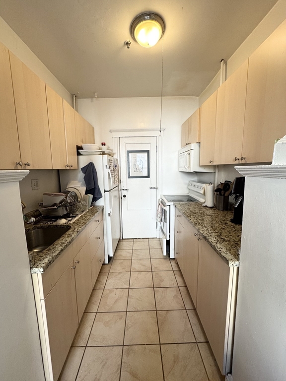 2 bed, 1 bath apartment for rent at 74 Fenway Unit 46, Fenway — photo 6 of 17
