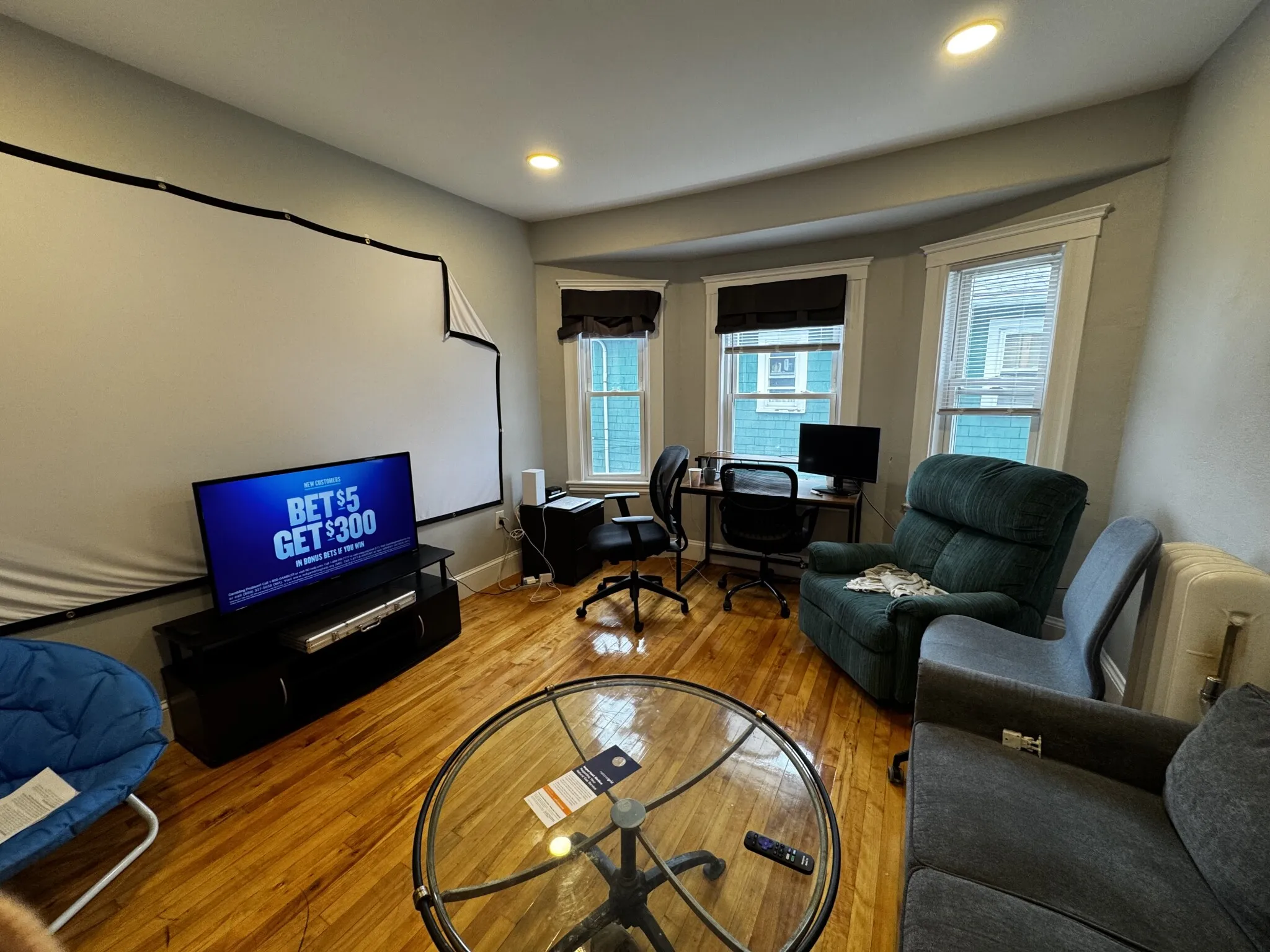 5 bed, 1 bath apartment for rent at 74 Frederick Ave Unit 2, South Medford — photo 6 of 26