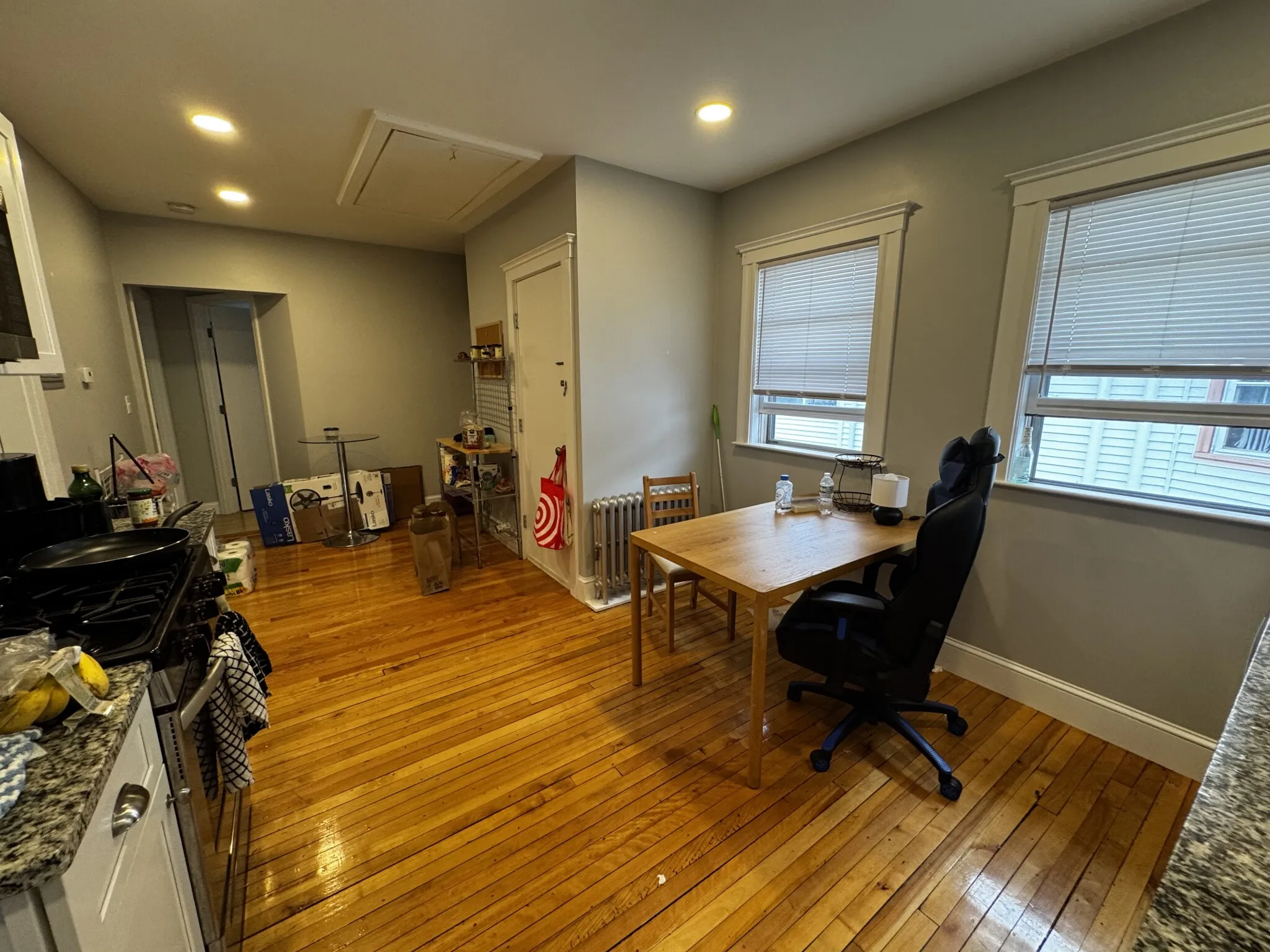5 bed, 1 bath apartment for rent at 74 Frederick Ave Unit 2, South Medford — photo 4 of 26