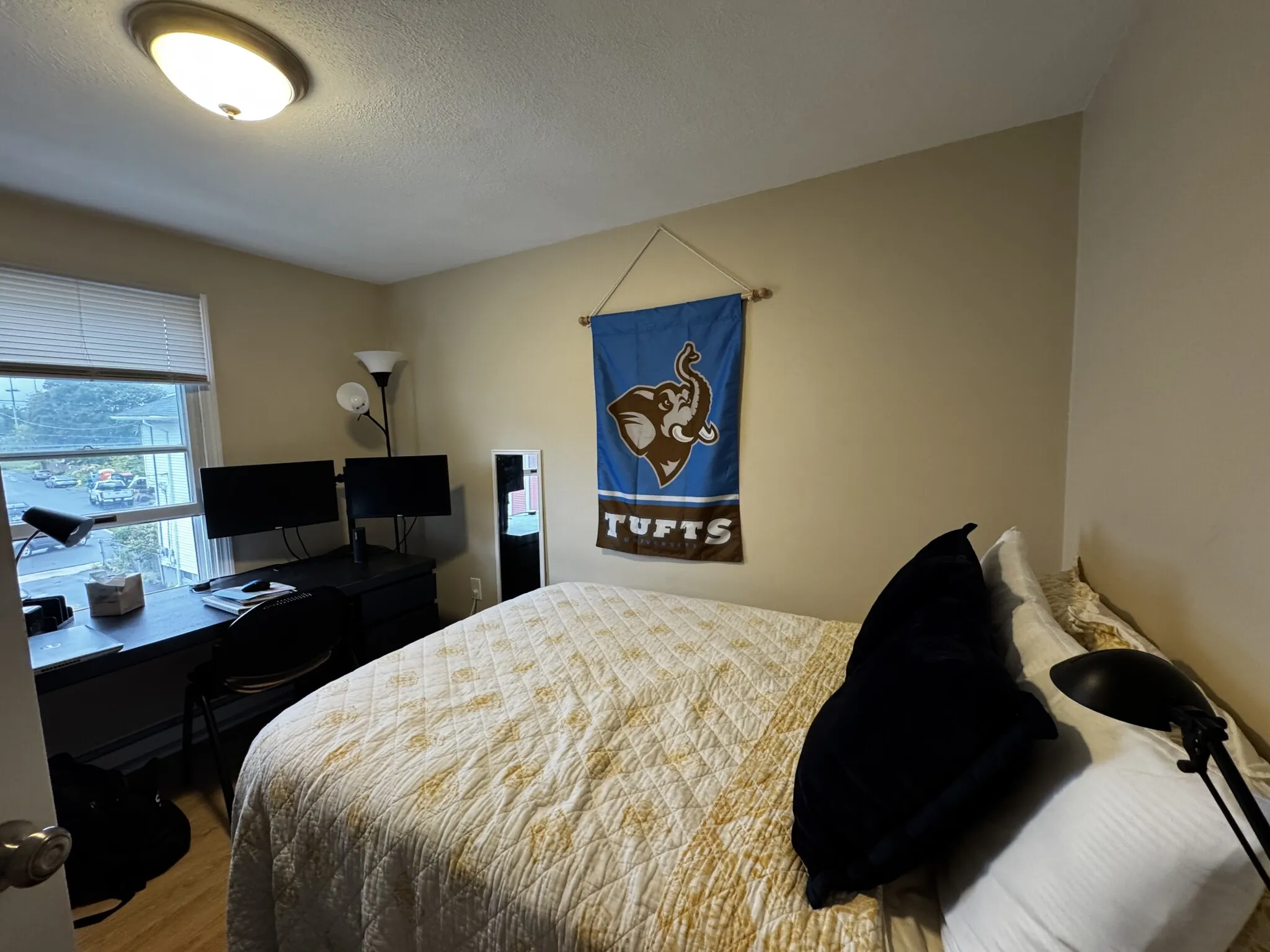 5 bed, 1 bath apartment for rent at 74 Frederick Ave Unit 2, South Medford — photo 8 of 26