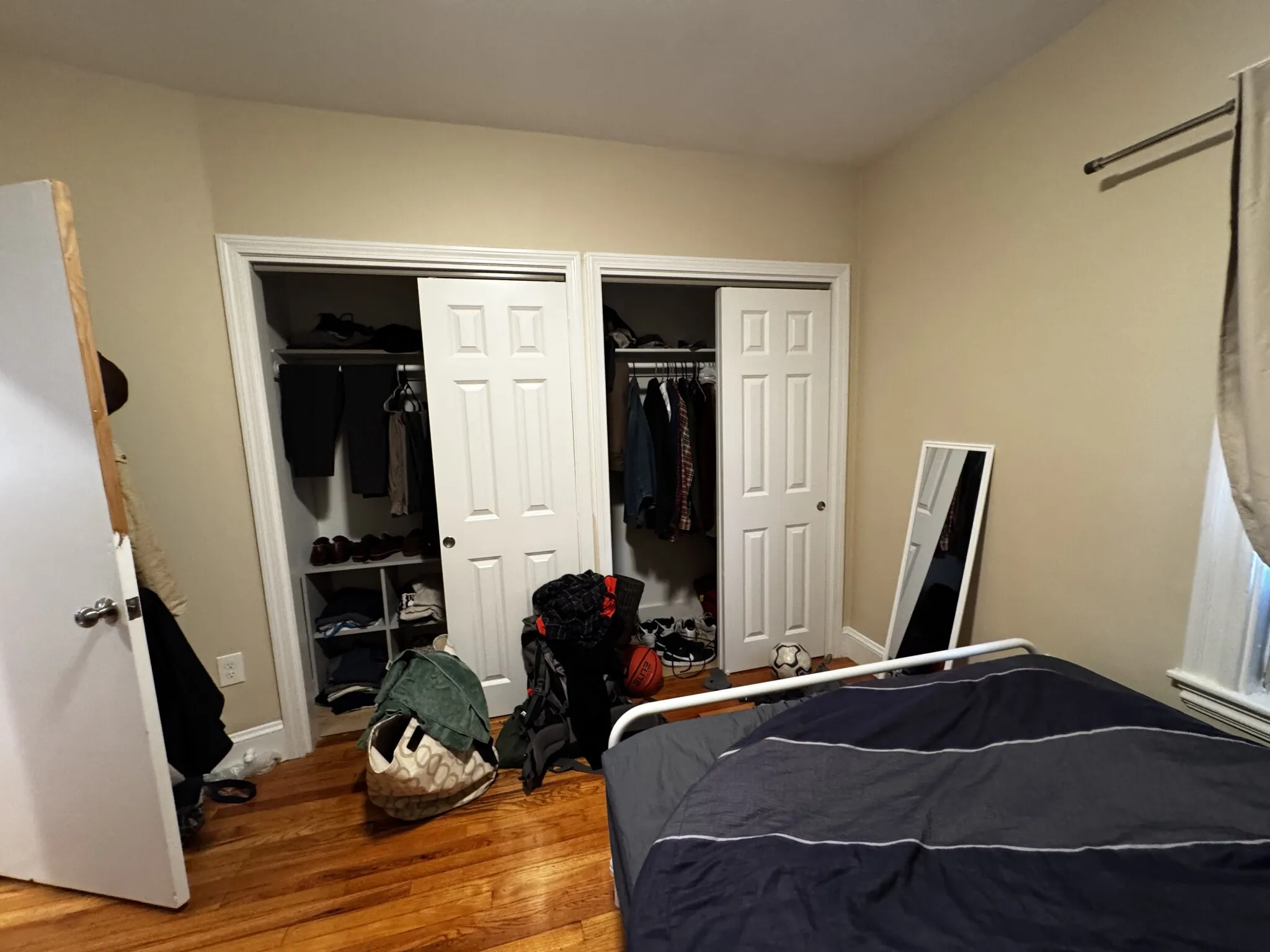 5 bed, 1 bath apartment for rent at 74 Frederick Ave Unit 2, South Medford — photo 13 of 26