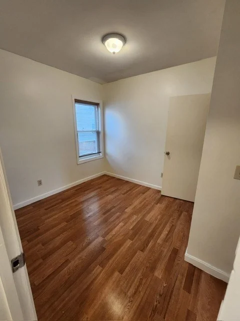 2 bed, 1 bath apartment for rent at 74 Fulton St Unit 1W, Fall River — photo 7 of 12