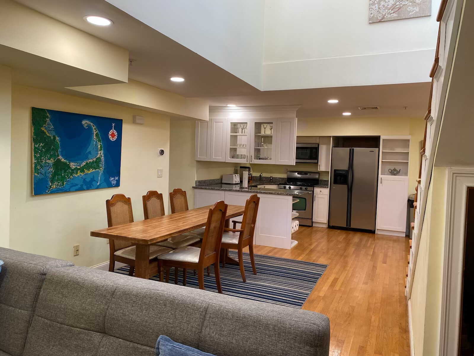 4 bed, 2 bath apartment for rent at 74 Georgia St Unit 2, Roxbury — photo 2 of 12
