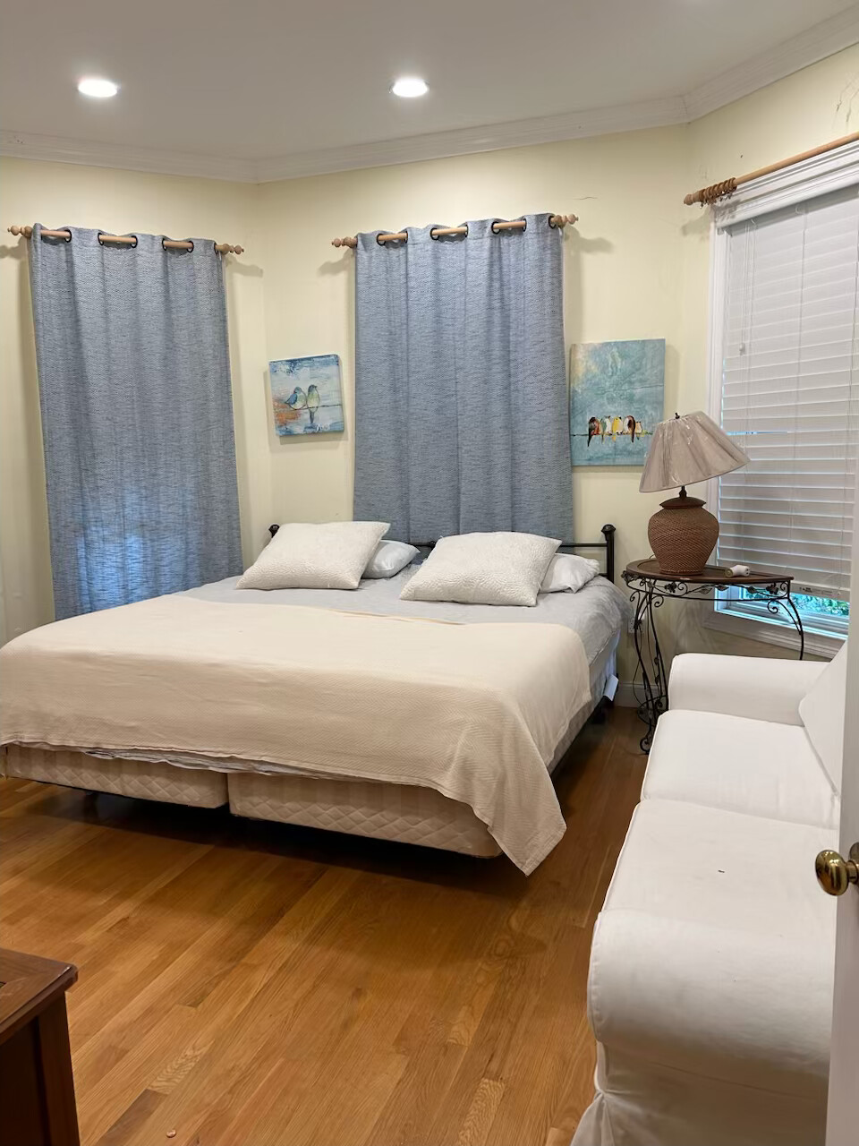 4 bed, 2 bath apartment for rent at 74 Georgia St Unit 2, Roxbury — photo 10 of 12
