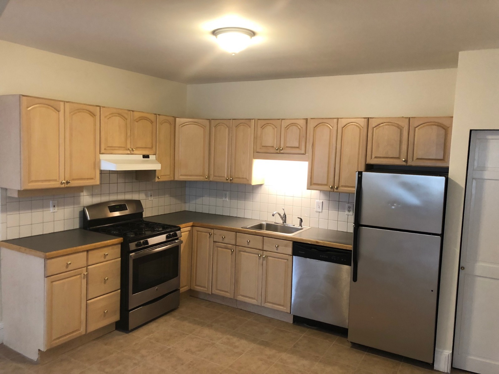 2 bed, 1 bath apartment for rent at 74 Gore St Unit 1a, East Cambridge