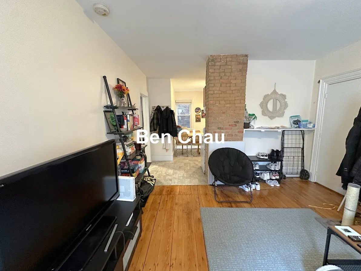 2 bed, 1 bath apartment for rent at 74 Gore St Unit 2B, East Cambridge — photo 4 of 10
