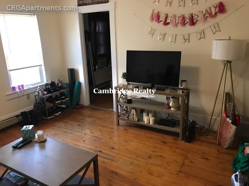 2.5 bed, 1 bath apartment for rent at 74 Gore St Unit 3T, East Cambridge — photo 3 of 5