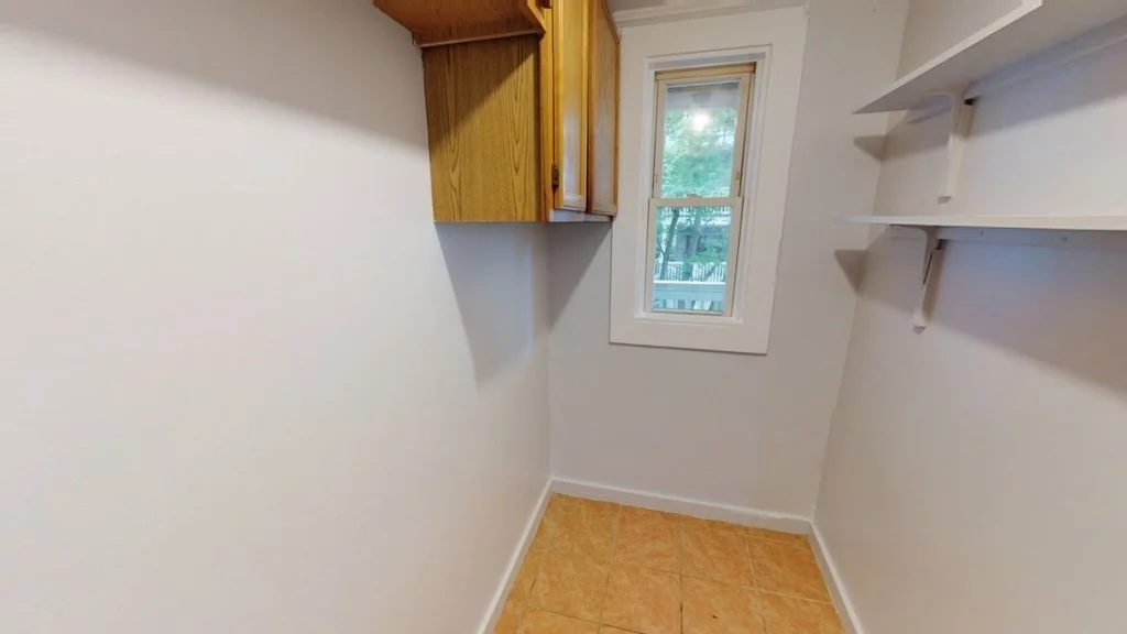 4 bed, 1 bath apartment for rent at 74 Hamilton St Unit 3, Dorchester — photo 5 of 26