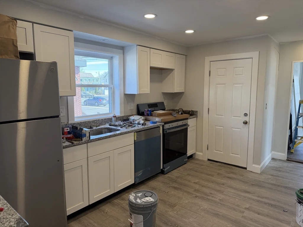 2 bed, 1 bath apartment for rent at 74 Highland Ave Unit 1, Malden — photo 2 of 6