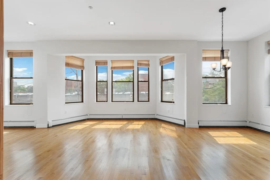 2 bed, 2 bath apartment for rent at 74 Kent St Unit C8, Central Village — photo 3 of 34