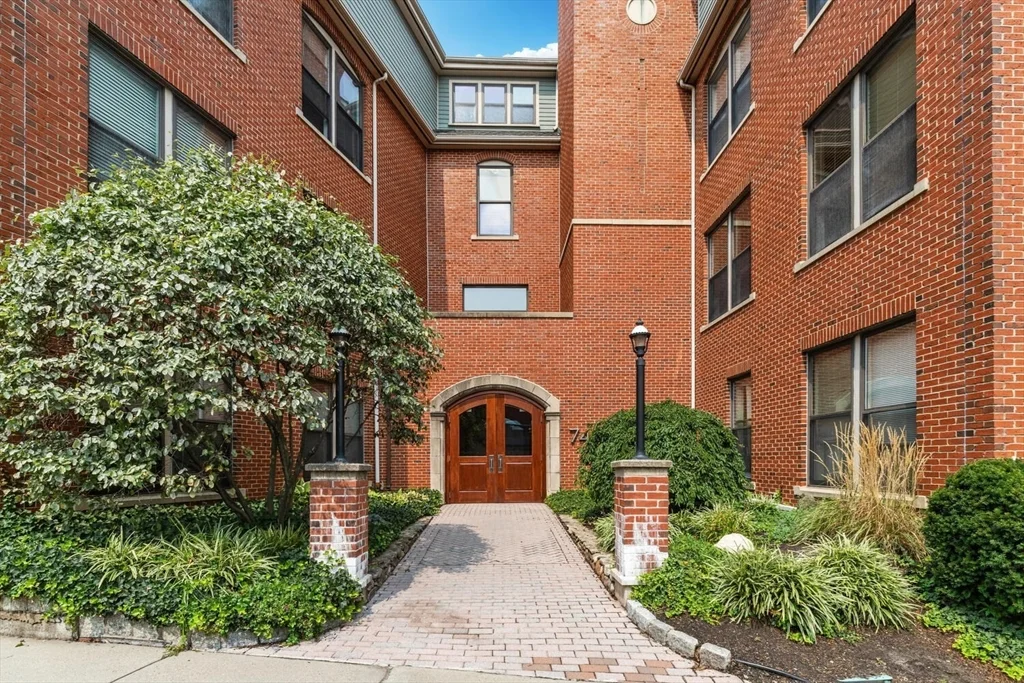 2 bed, 2 bath apartment for rent at 74 Kent St Unit C8, Central Village — photo 31 of 34