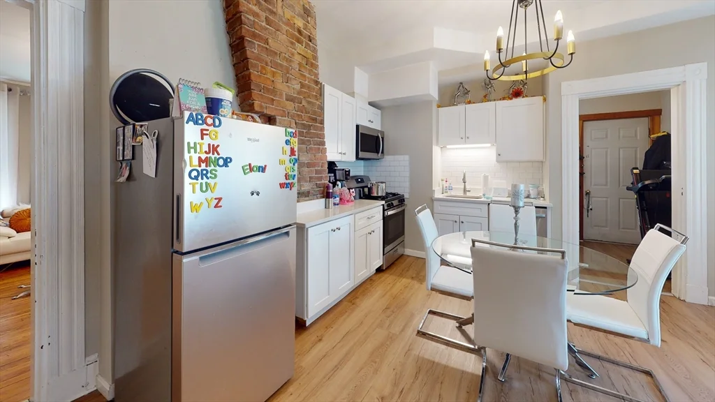 1 bed, 1 bath apartment for rent at 74 Kenwood Unit 1, Dorchester — photo 3 of 10
