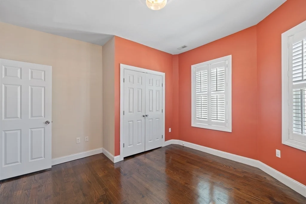 3 bed, 2 bath apartment for rent at 74 Kingsdale St Unit 3, Dorchester — photo 12 of 16