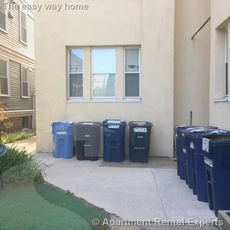 1 bed, 1 bath apartment for rent at 74 Kirkland St Unit 22, Harvard Square — photo 7 of 8
