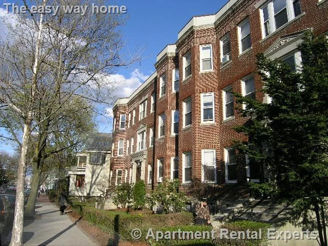 1 bed, 1 bath apartment for rent at 74 Kirkland St Unit 3, Mid Cambridge — photo 6 of 6