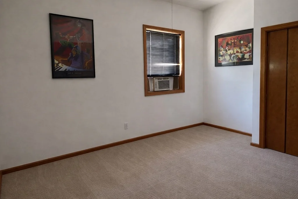 1 bed, 1 bath apartment for rent at 74 Lakewood Unit 2L, Worcester — photo 5 of 6