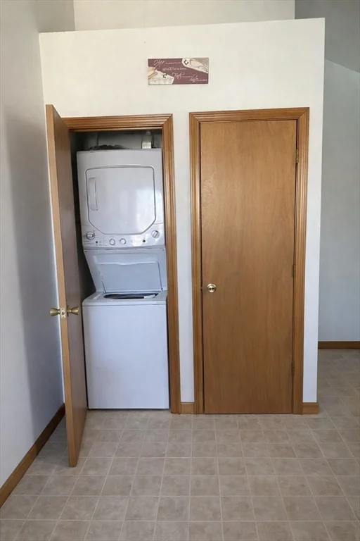 1 bed, 1 bath apartment for rent at 74 Lakewood Unit 2R, Worcester — photo 7 of 11