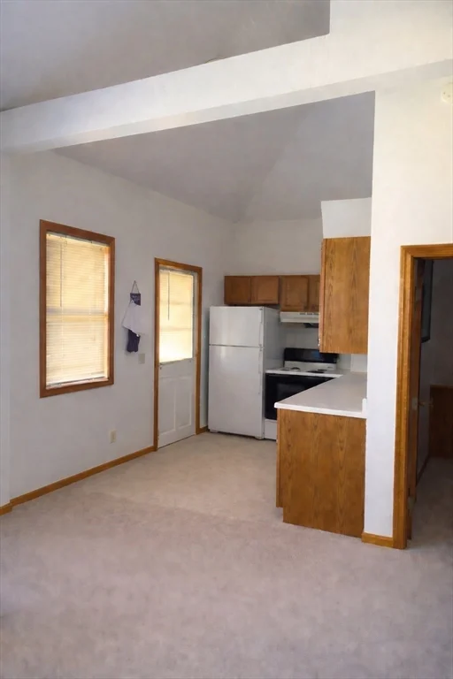 1 bed, 1 bath apartment for rent at 74 Lakewood Unit 2R, Worcester — photo 4 of 11