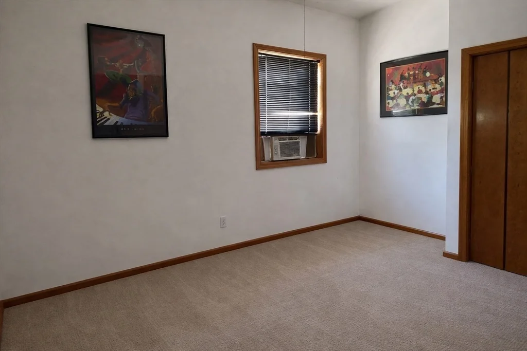 1 bed, 1 bath apartment for rent at 74 Lakewood Unit 2R, Worcester — photo 8 of 11