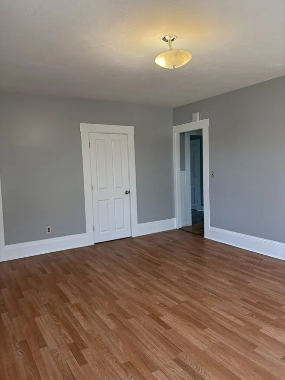 3 bed, 1 bath apartment for rent at 74 Linden St Unit 2, Taunton — photo 4 of 10