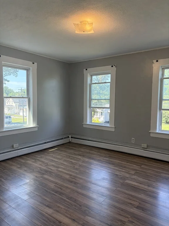 3 bed, 1 bath apartment for rent at 74 Linden St Unit 2, Taunton — photo 2 of 10