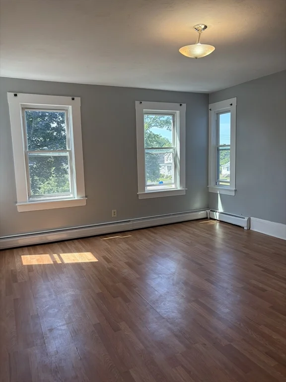 3 bed, 1 bath apartment for rent at 74 Linden St Unit 2, Taunton — photo 3 of 10