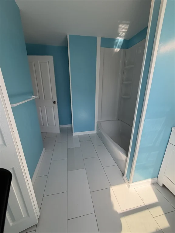 3 bed, 1 bath apartment for rent at 74 Linden St Unit 2, Taunton — photo 9 of 10