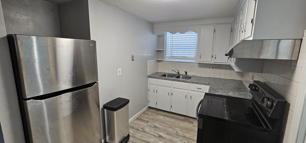 1 bed, 1 bath apartment for rent at 74 Locust Ave Unit 2, Southbridge — photo 2 of 7